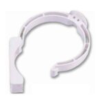 ABRAZADERA BAJANTE 90 TUBO CIRCULAR BLANCO PVC